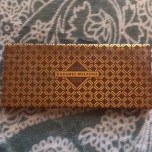 Zoeva Caramel Melange Eyeshadow Palette